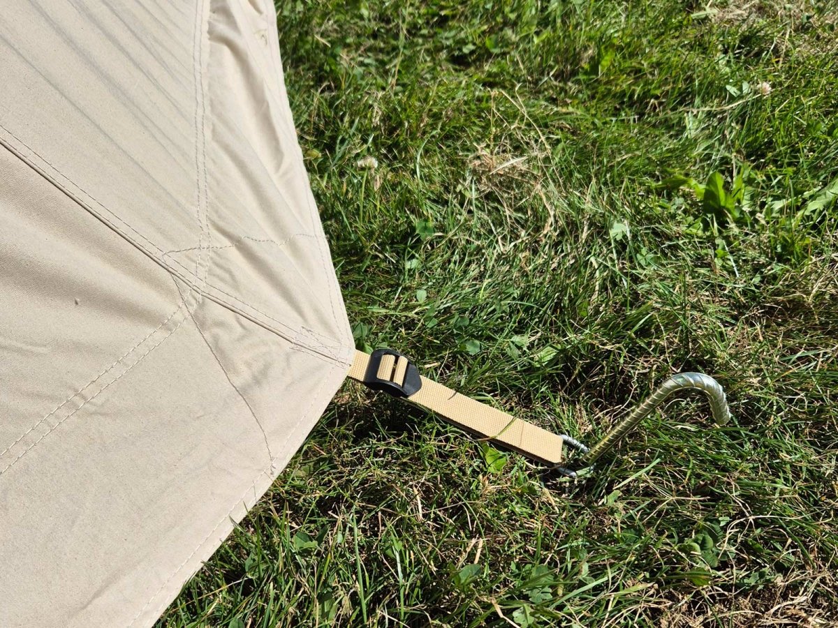 Non guy rope Festi-Tipi peg out points