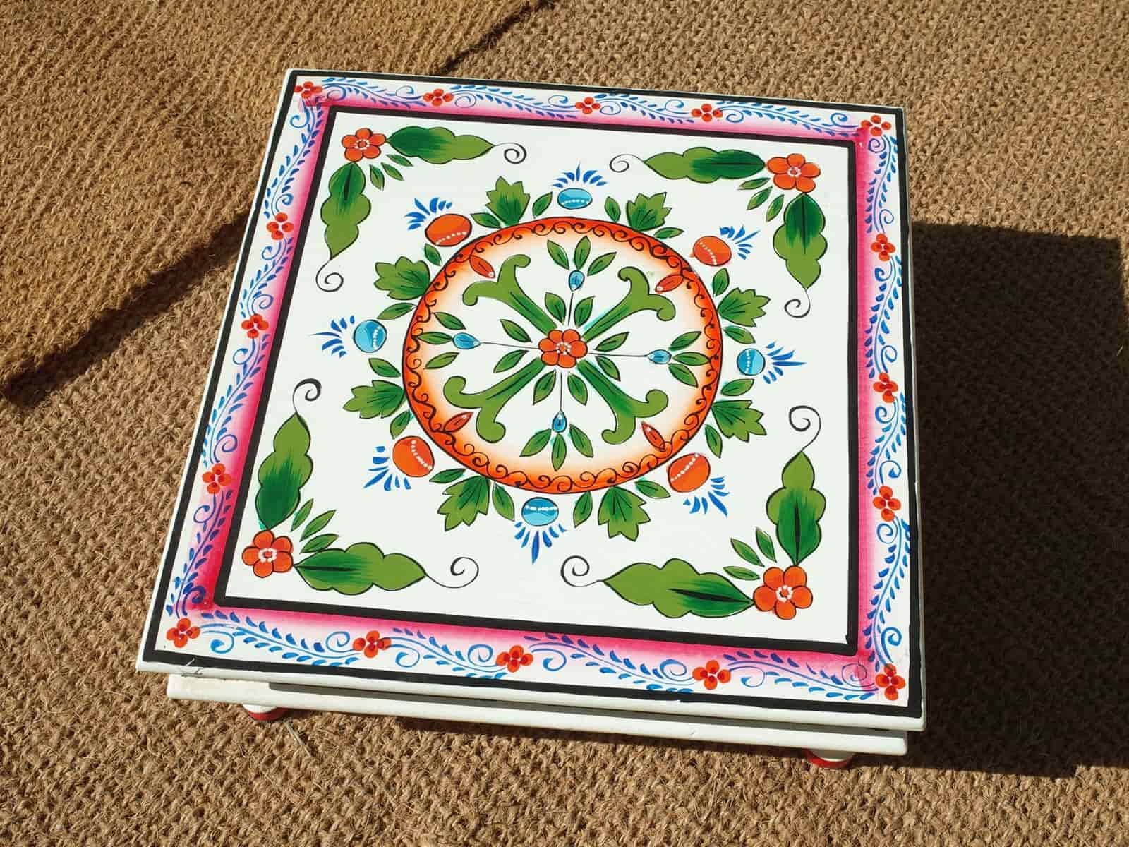Hand painted Indian table - Cream