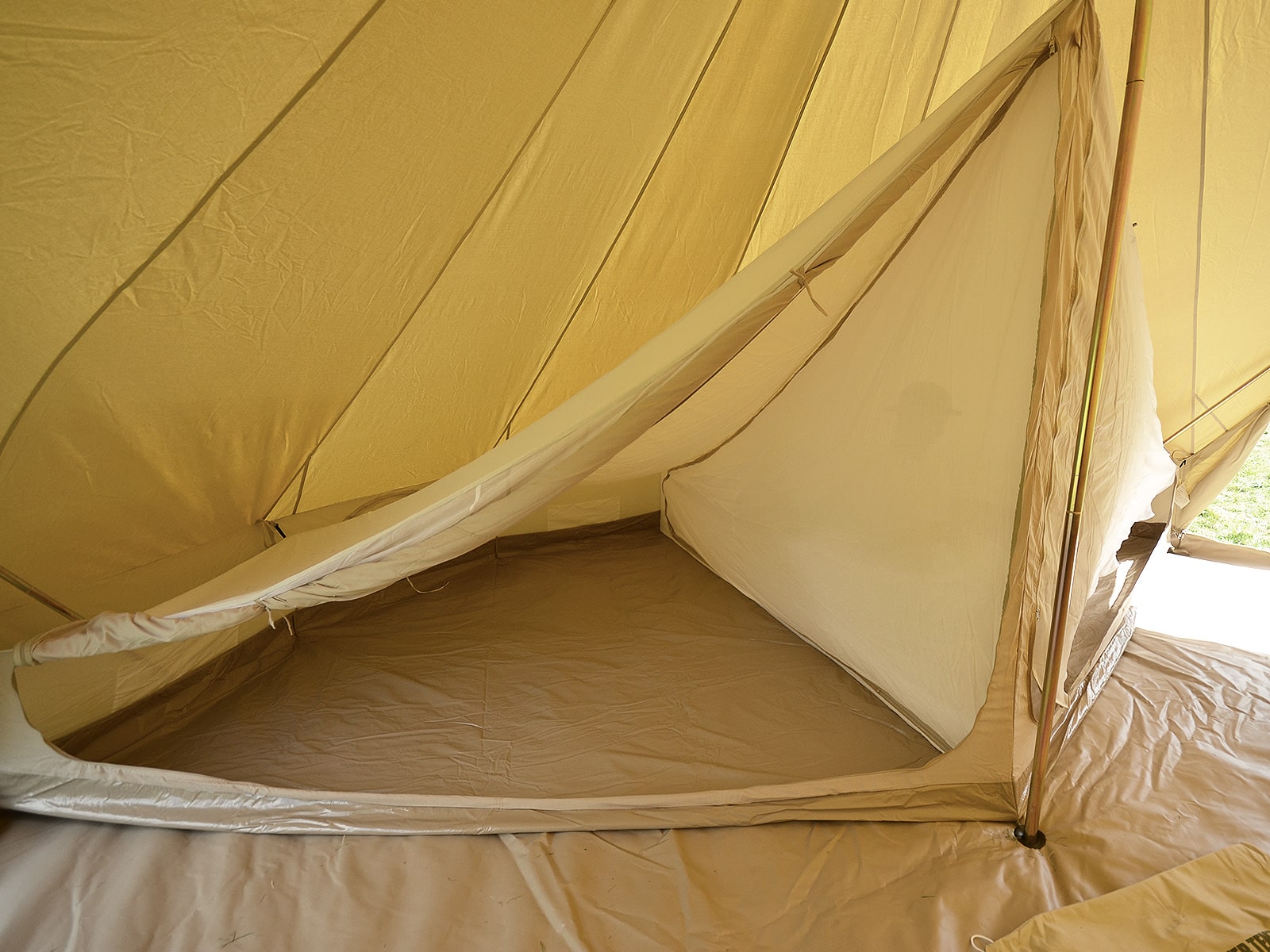 6m twin door bell tent inner tent with two sections divided by a partition wall