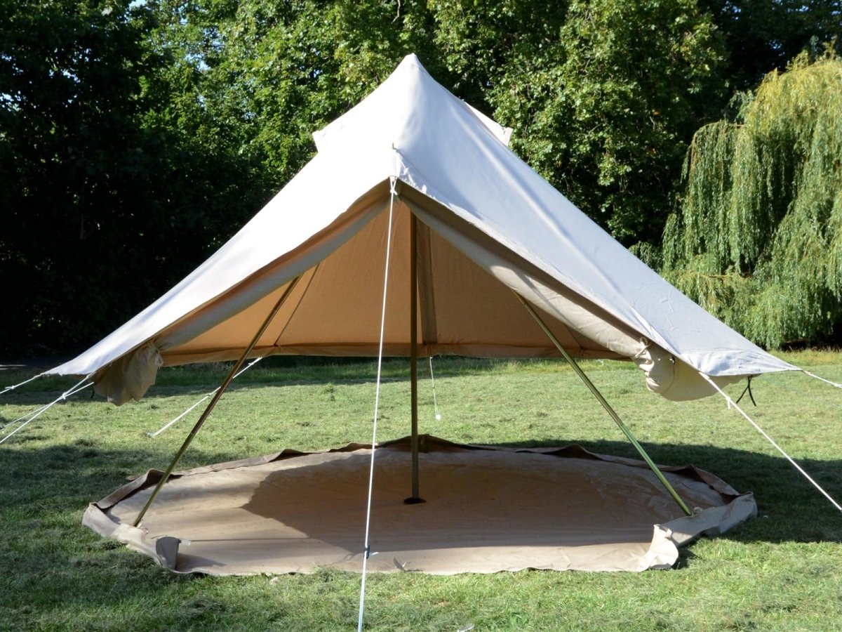 3m ultimate bell tent featured with a centre pole