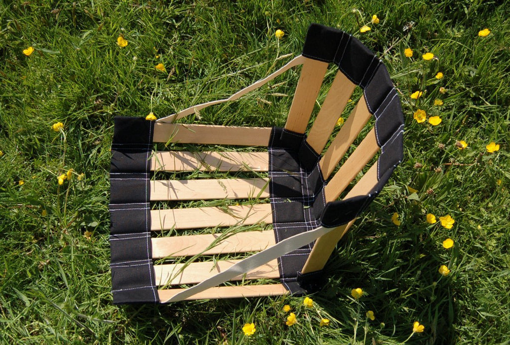 Ergonomic portable chair and buttercups