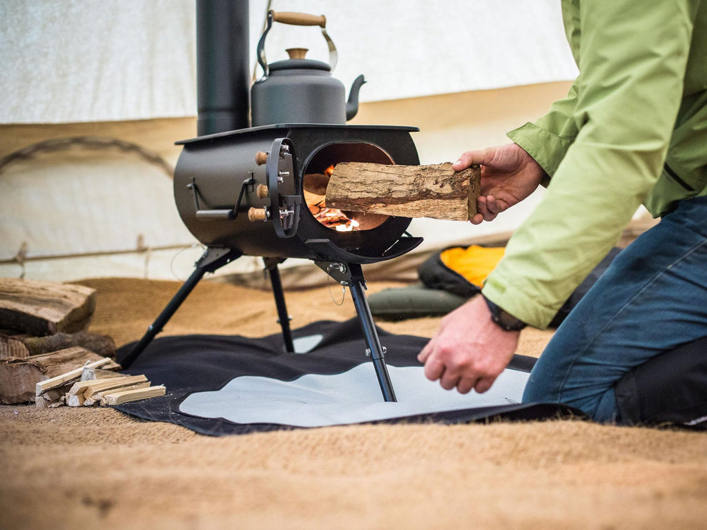 Inserting logs into a frontier plus stove