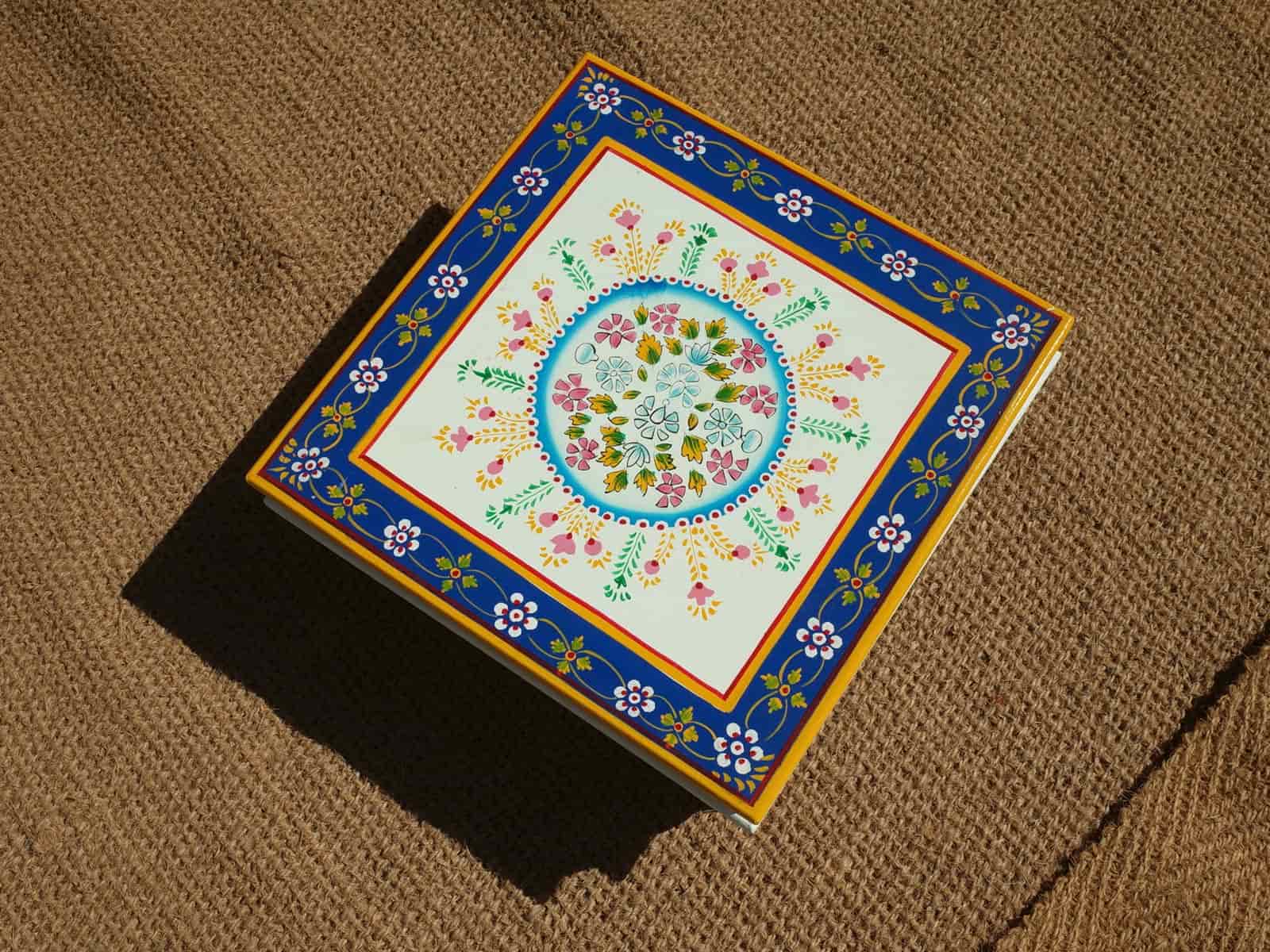 Square bajot camping table - Blue & Yellow