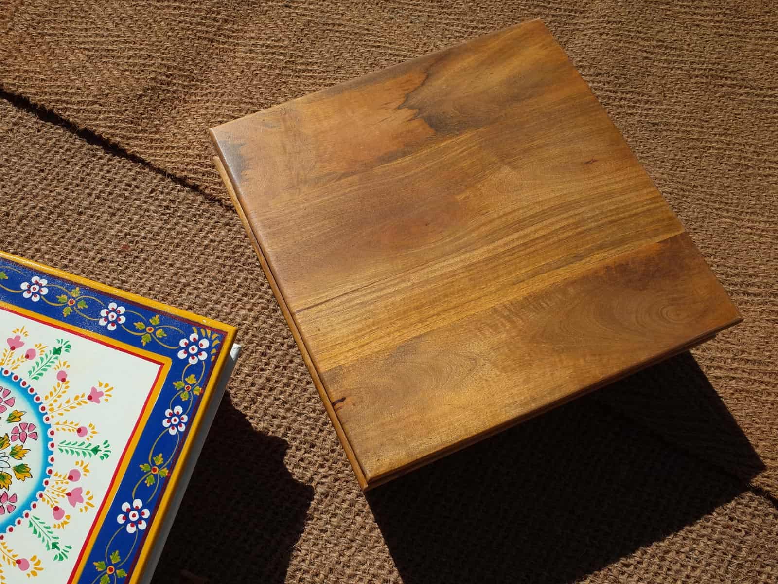 Indian bajot table - Varnished