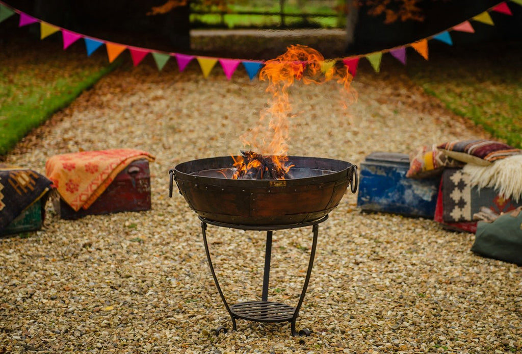 Kadai fire bowl firpit and bunting
