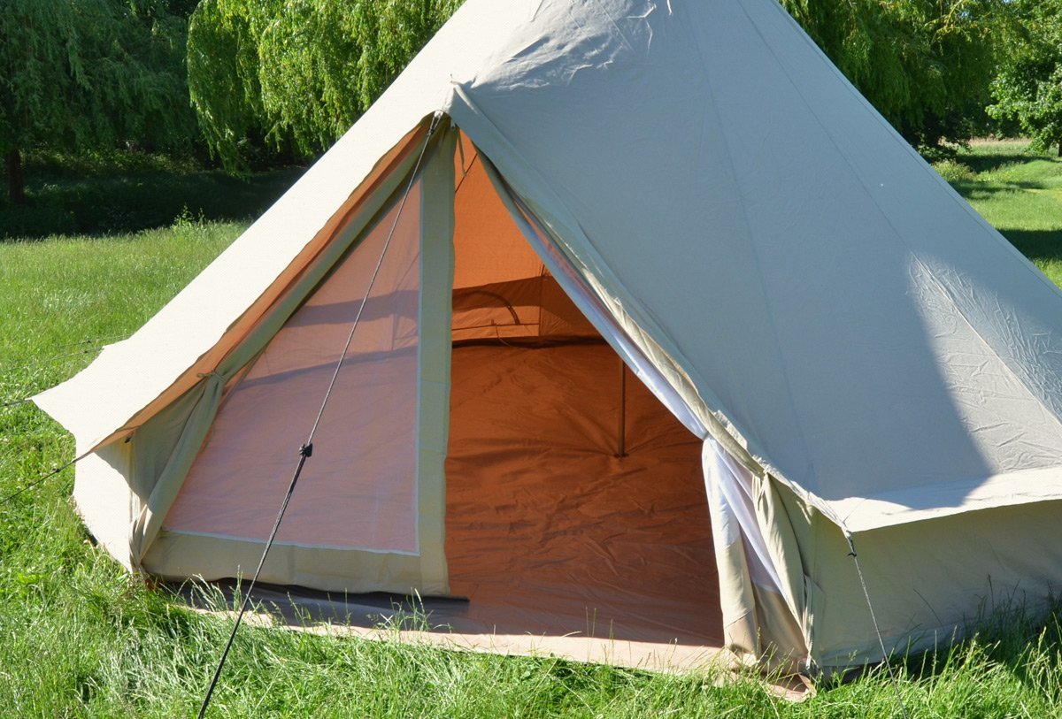 Mesh door for a 5m bell tent