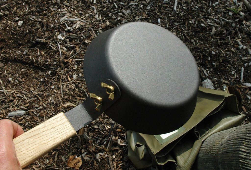 Removeable handle of shropshire made iron pan with satchel